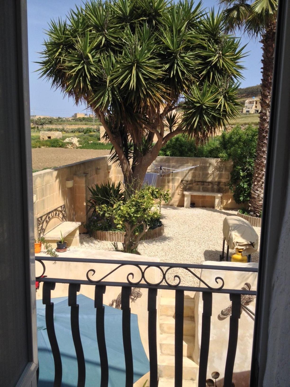 Anna Karistu Accommodation Kerċem Kültér fotó