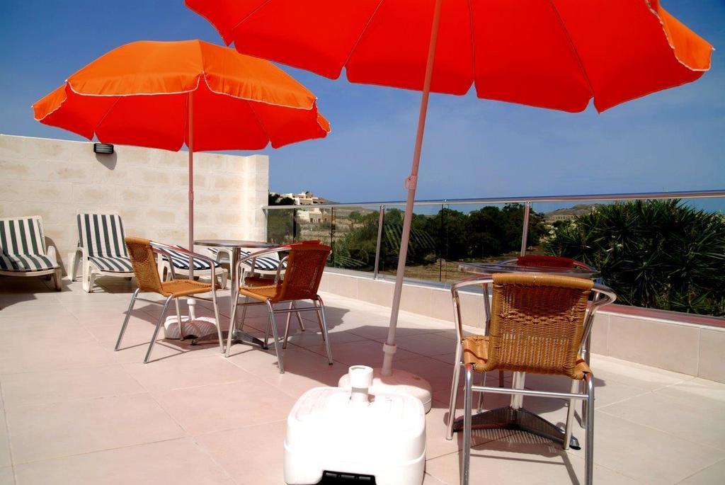 Anna Karistu Accommodation Kerċem Kültér fotó