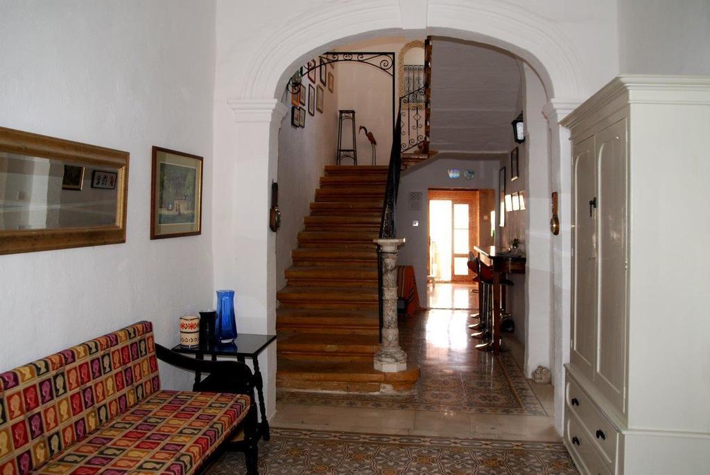Anna Karistu Accommodation Kerċem Kültér fotó